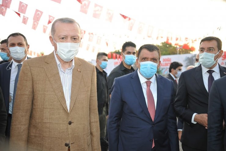 Cumhurbaşkanı Erdoğan: Her gün yeni bir projenin açılış sevincini yaşıyoruz"