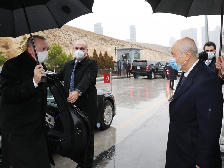 Cumhurbaşkanı Recep Tayyip Erdoğan, MHP Genel Başkanı Devlet Bahçeli’yi ziyaret ediyor