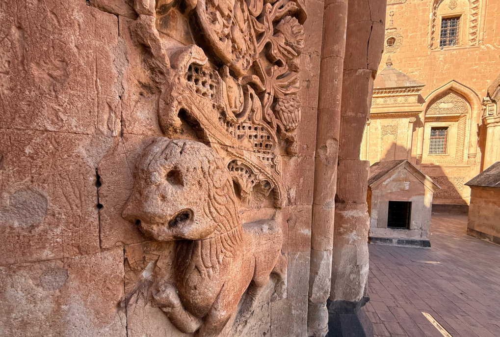 Doğunun incisi, taşlarındaki sırlarla ziyaretçilerini büyülüyor 4