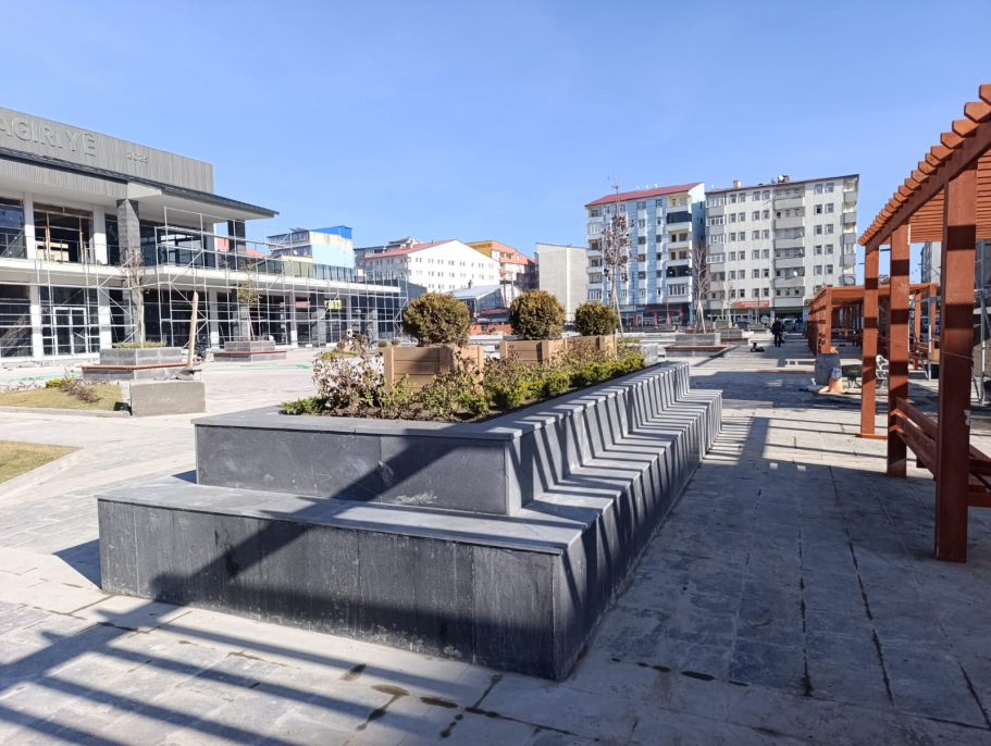 Ağrı’nın yeni buluşma noktası açılışa gün sayıyor 5