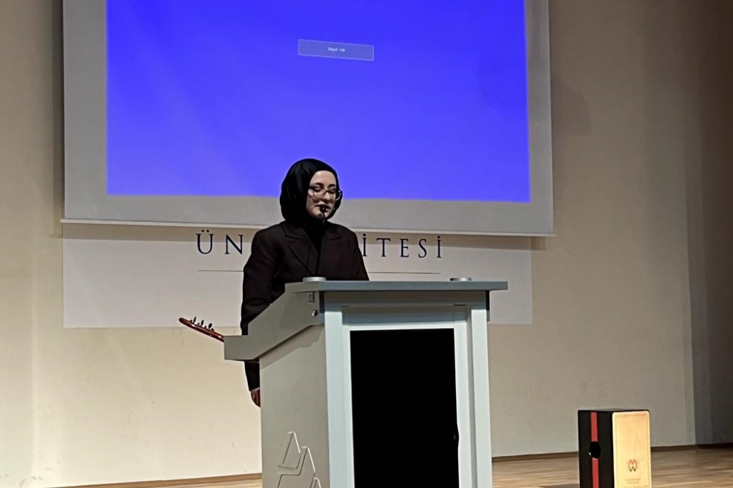 Ağrı'da üniversite öğrencileri sanatı sosyal sorumlulukla buluşturdu 4