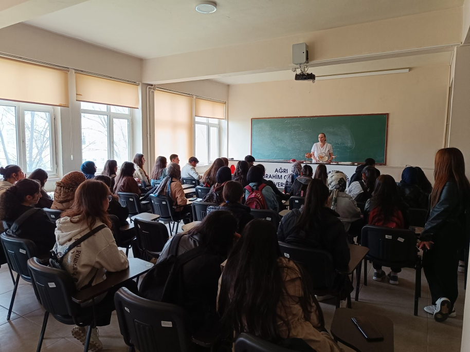 Şemsi Türkmen öğrencilerine üniversite tecrübesi yerinde yaşatıldı 5