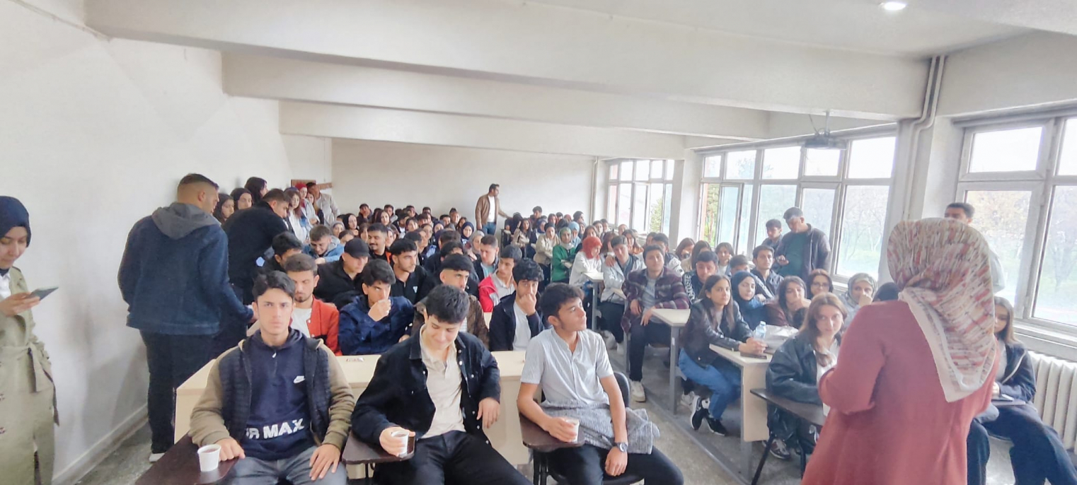 Şemsi Türkmen öğrencilerine üniversite tecrübesi yerinde yaşatıldı 1