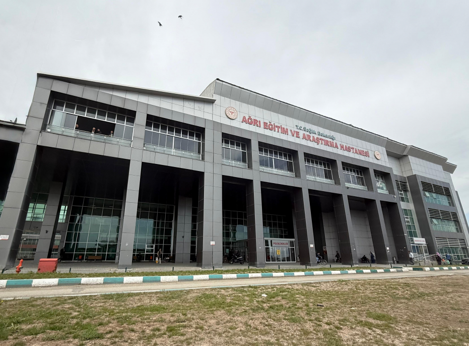 Ağrı’da uzmandan kritik uyarı: Sahte güneş gözlükleri kalıcı göz hasarına yol açabilir! 6