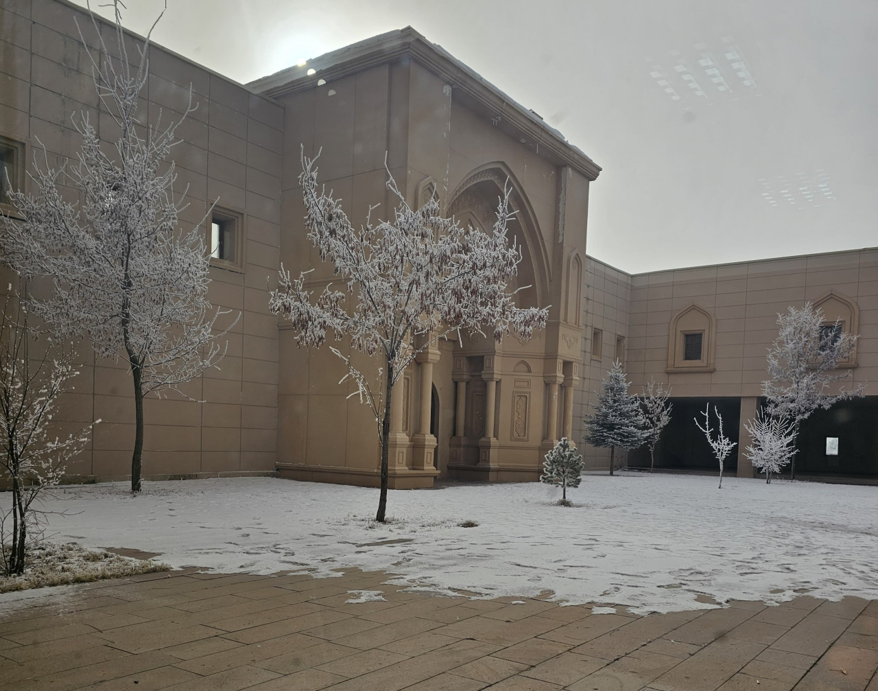 Ağrı'da soğuk zirve yaptı şehir buz kesti