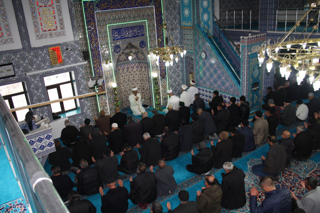 Doğubayazıt'ta 6 Şubat deprem şehitleri için dualar edildi