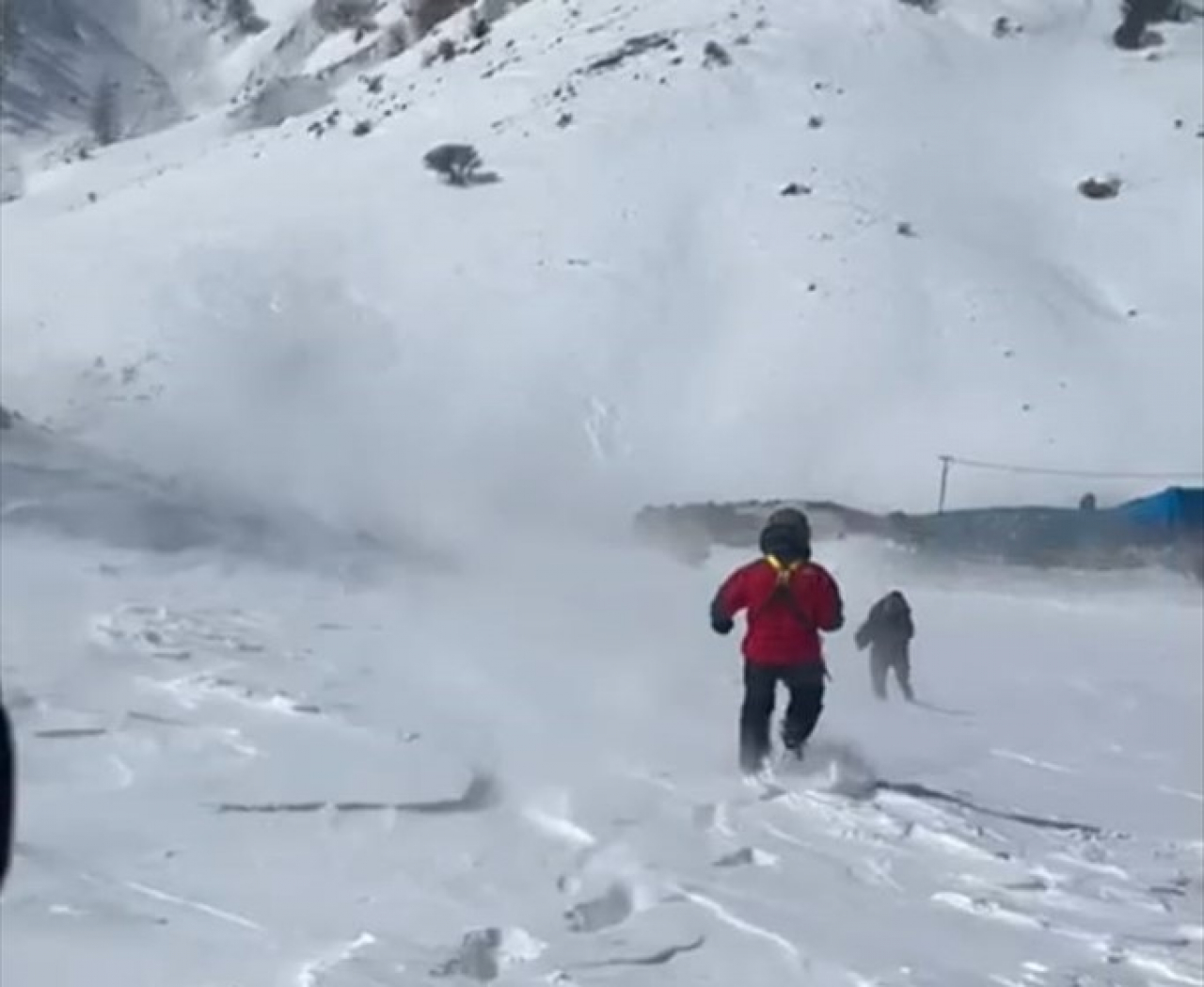 Erzurum'da mezrada 15 gündür haber alınamayan kişiye helikopterle ulaşıldı