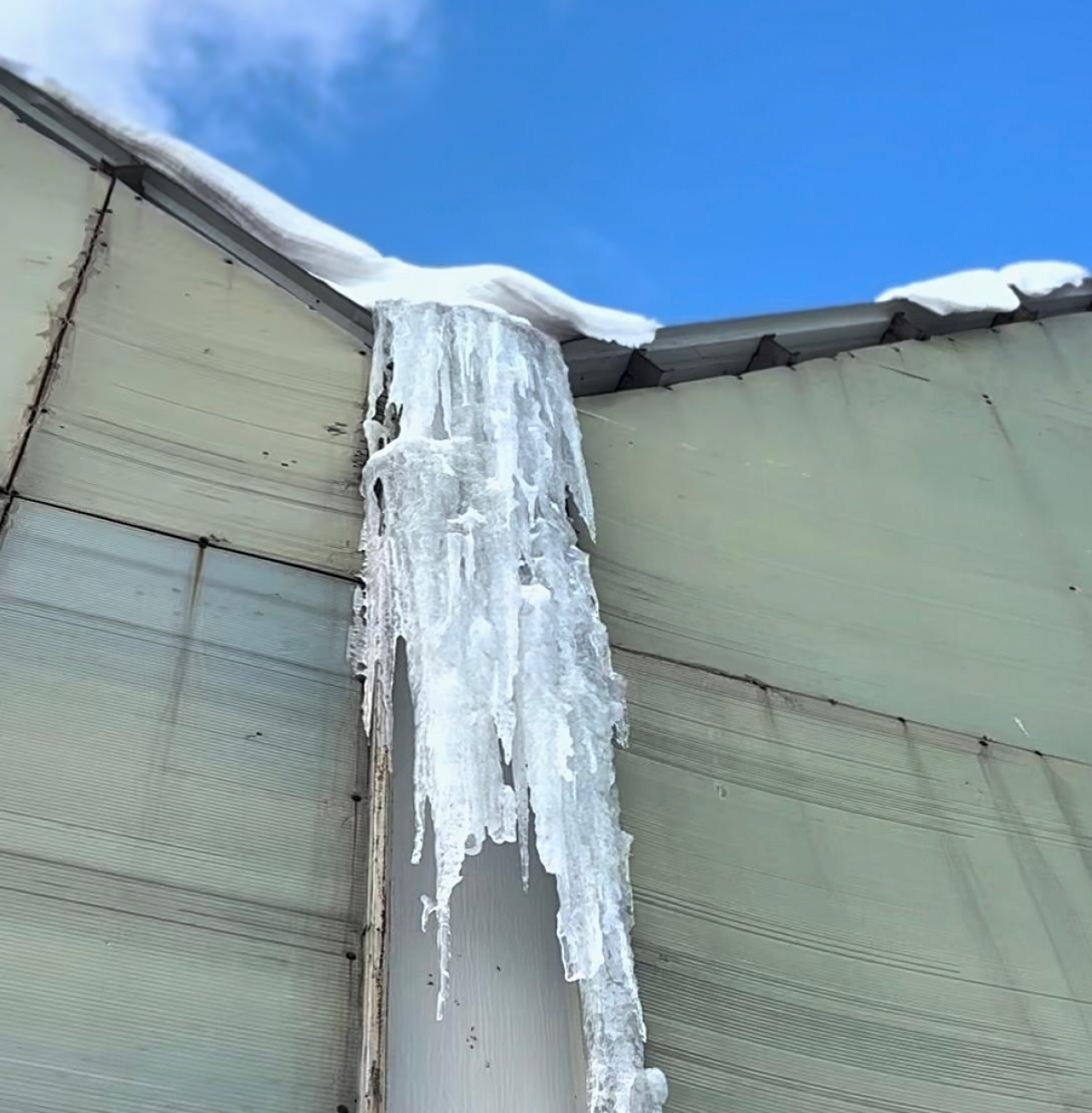 Kış şartları Ağrı'da günlük yaşamı zorlaştırıyor