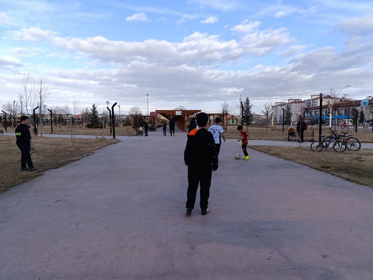 Ağrı'da ara tatil başladı öğrenciler parklara koştu