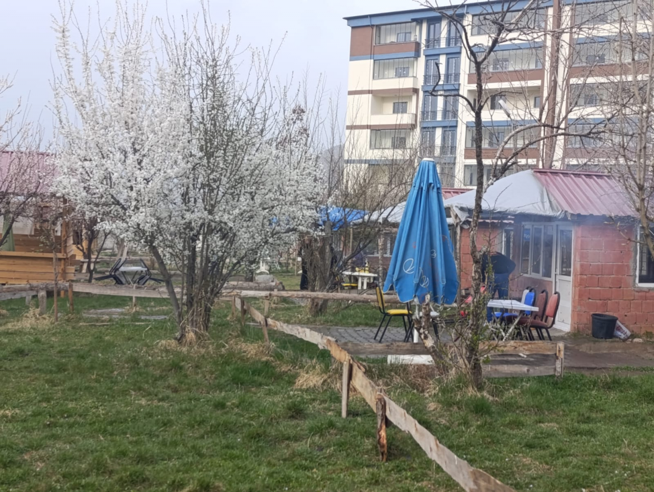 Doğubayazıt'ta bahar havası piknik alanlarını hareketlendirdi