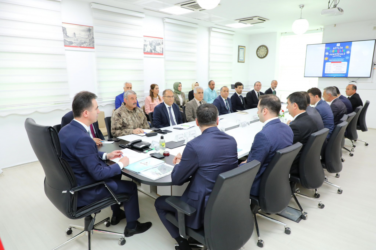 Bitlis Gençlik Festivali ve Kitap Fuarı İçin Hazırlık Toplantısı Yapıldı