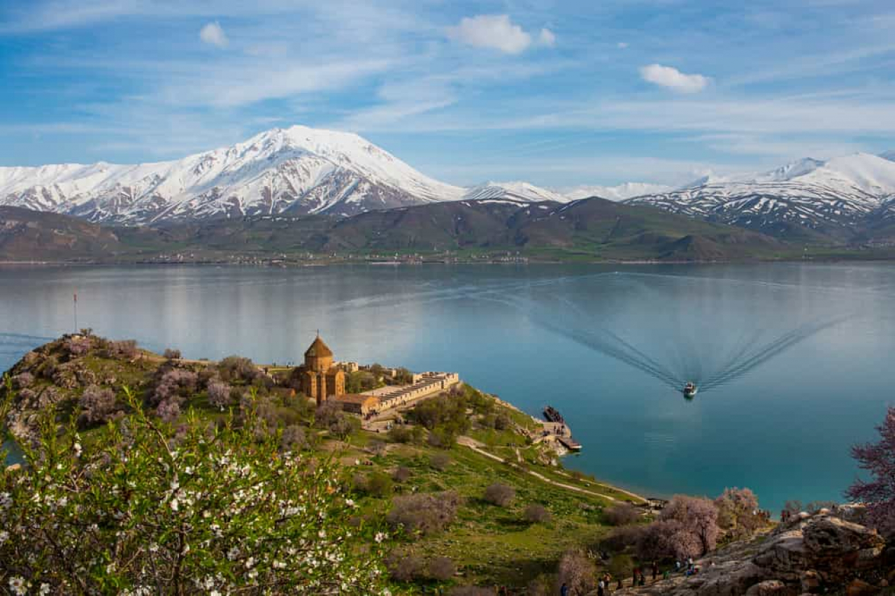 Van'da Gezilecek En Muhteşem 18 Yer 2025
