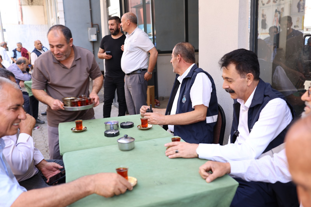 Kaldırım işgalleri için Ağrı Belediyesi sahaya indi