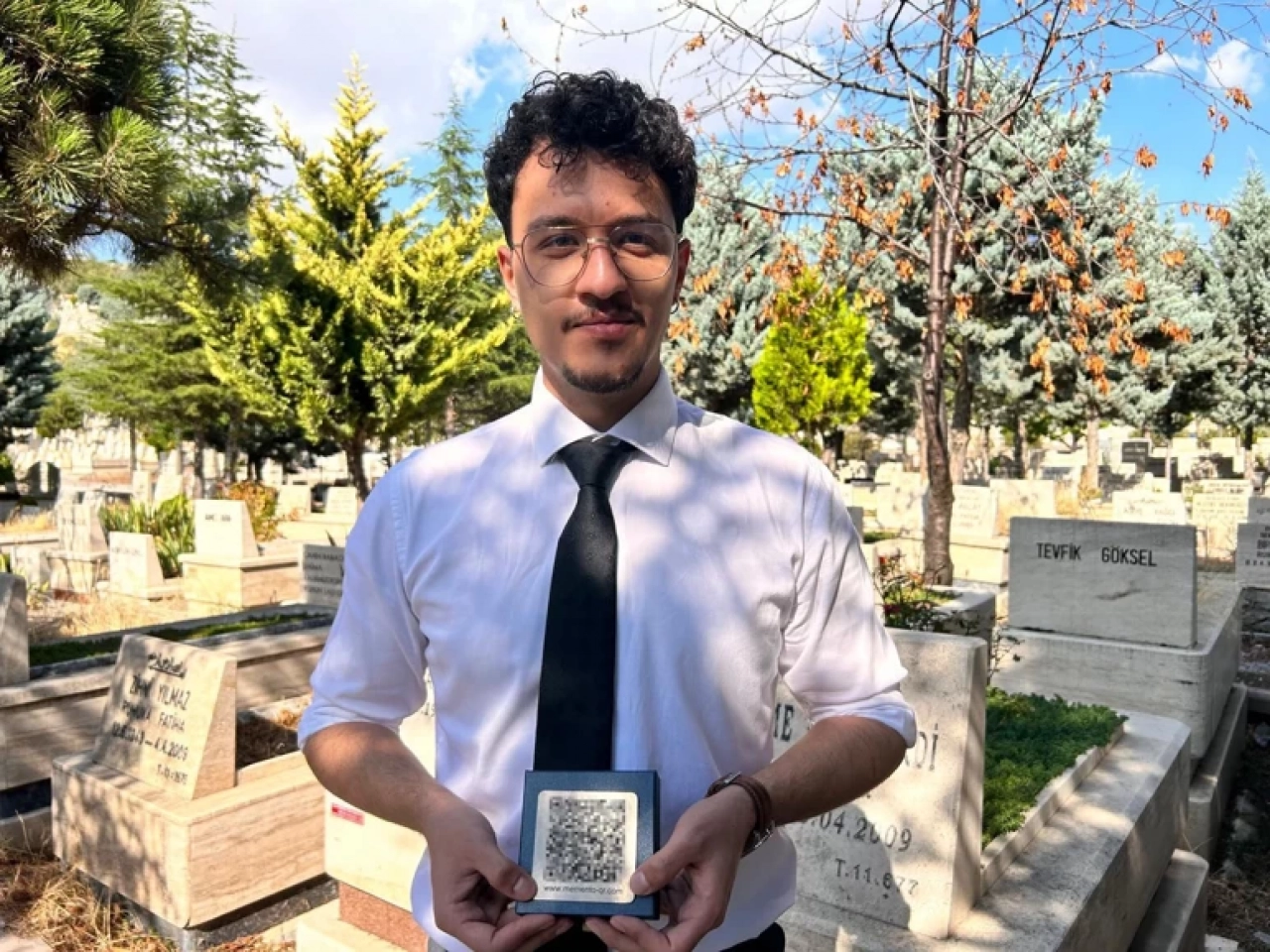 İlk Defa Uygulanan QR Kodlu Mezar Uygulaması Hayata Geçti!