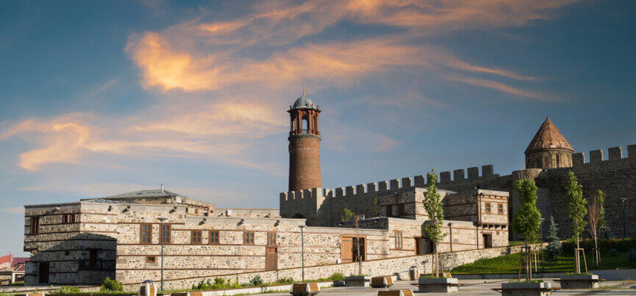 Tarih, Kültür ve Doğa Bir Arada: Erzurum'da Gezilecek Yerler