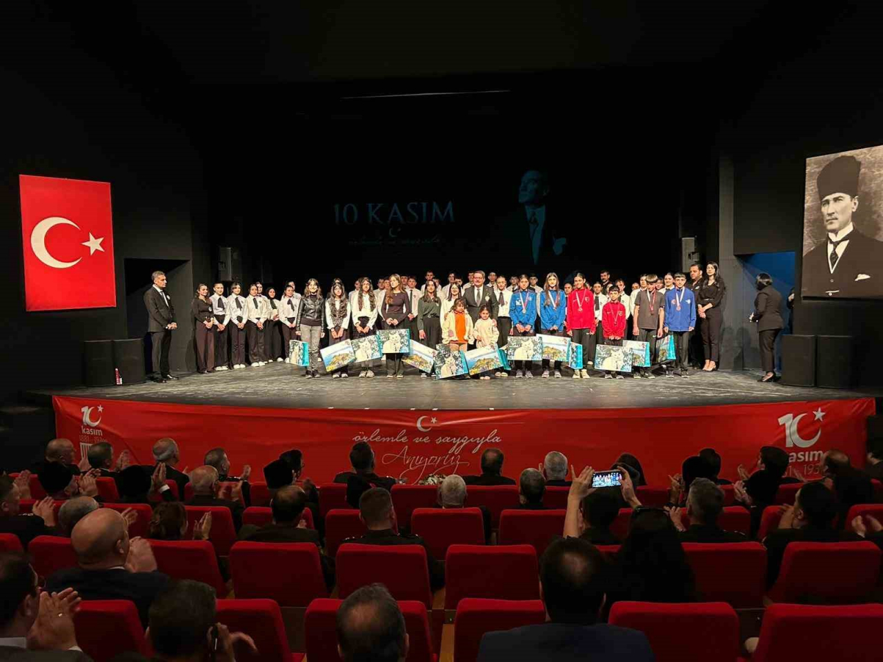 Doğu Anadolu'da 10 Kasım Atatürk'ü Anma Günü için törenler gerçekleştirildi