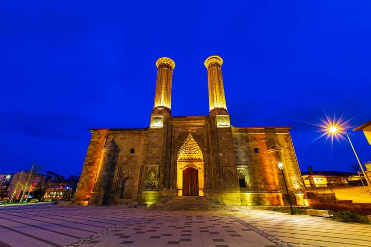 Erzurum'da Gezilecek Yerler | En İyi 18 Gezilecek Yer Listesi