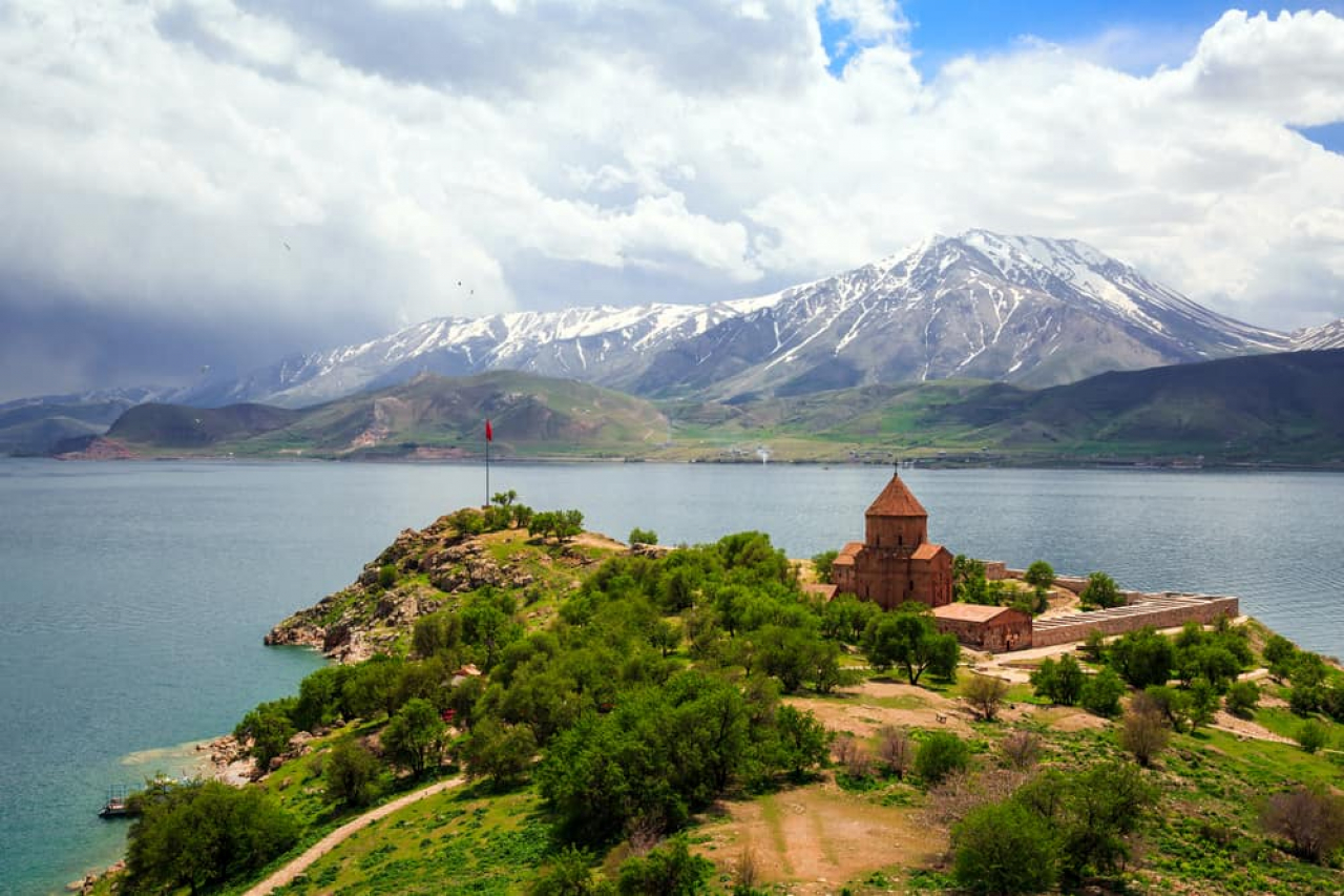 Van Gölü ile İlgili Bilinmesi Gerekenler