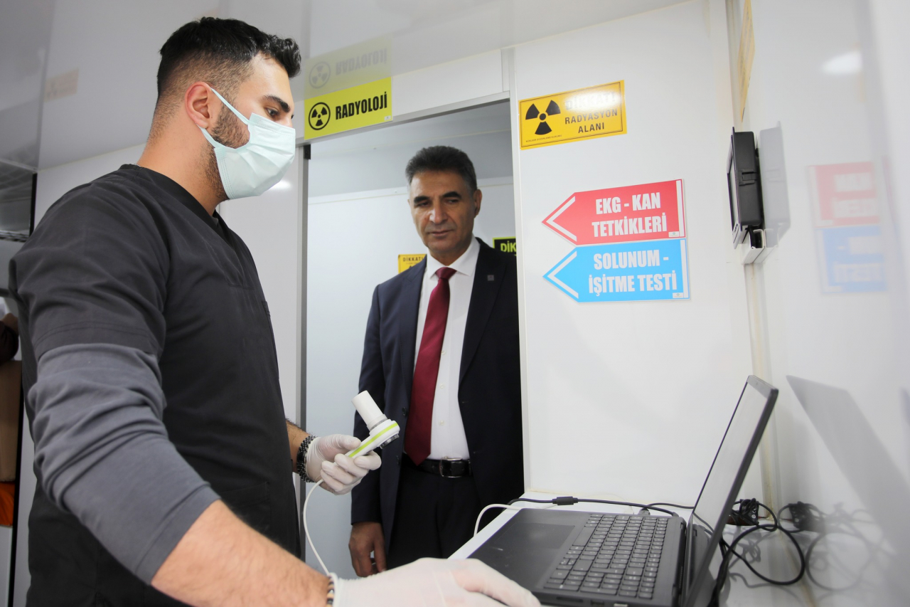 Üniversitede personel sağlık taramaları başladı