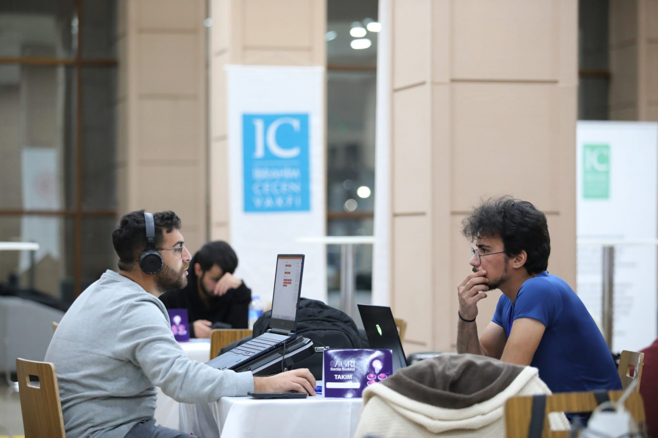 Girişimcilik odaklı Ağrı Startup Weekend start aldı