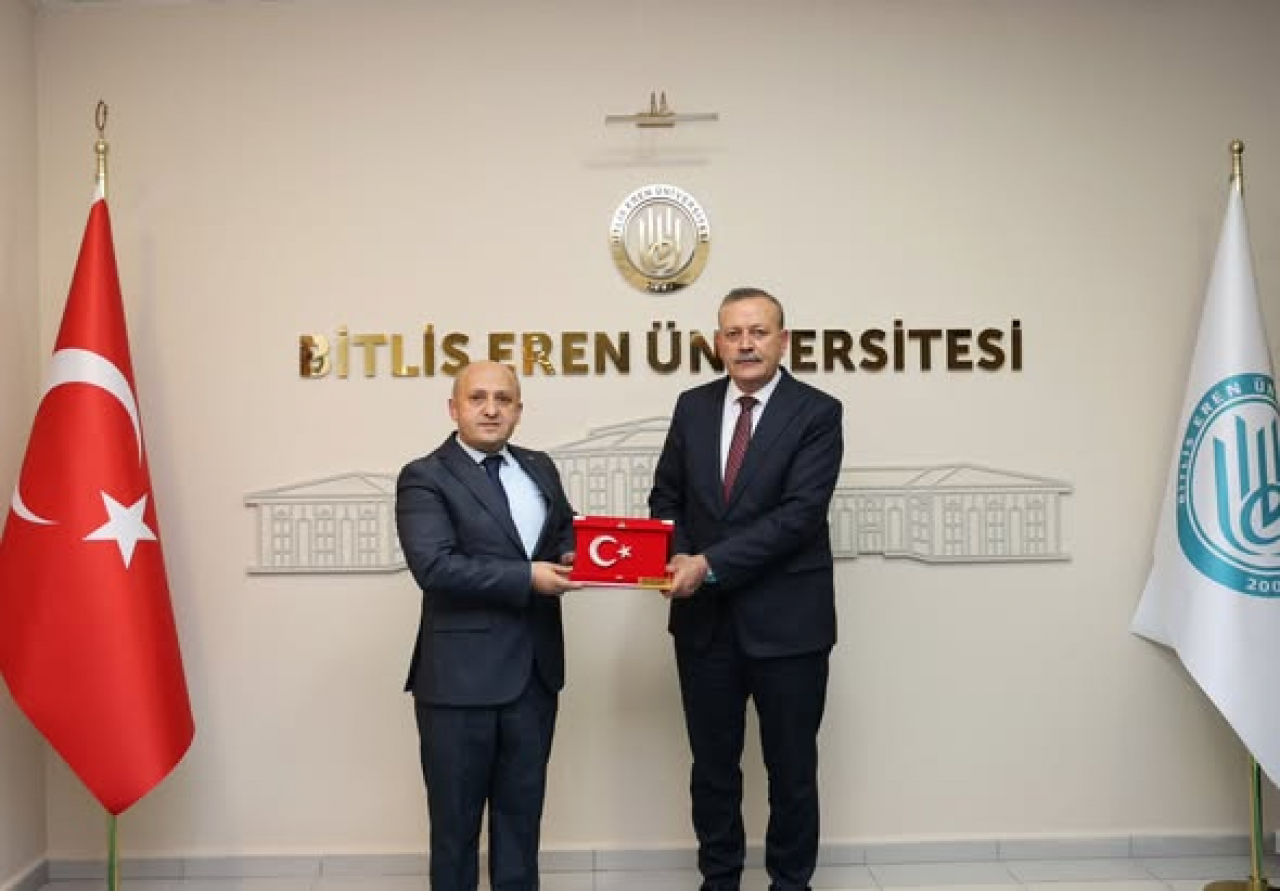 Türk Eğitim-Sen'den Rektör Elmastaş'a Ziyaret