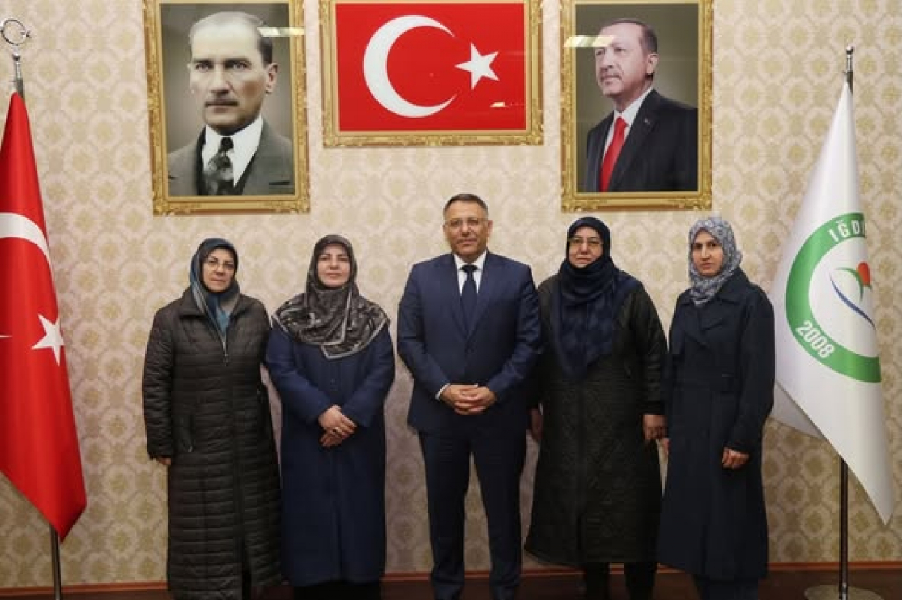 Zehra Ana Derneği'nden Rektör Gürel'e Nezaket Ziyareti