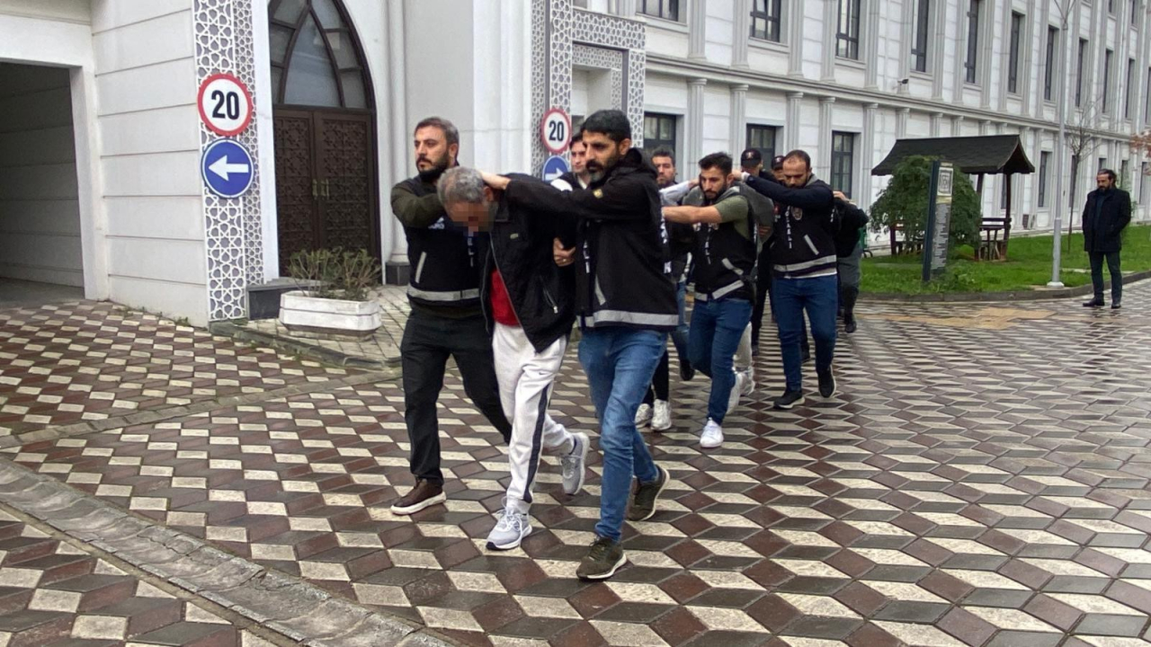 Ağrılı kız kardeşlerin hayatını kaybettiği Dilovası faciasının tutuklu sahibi kalp krizi geçirdi