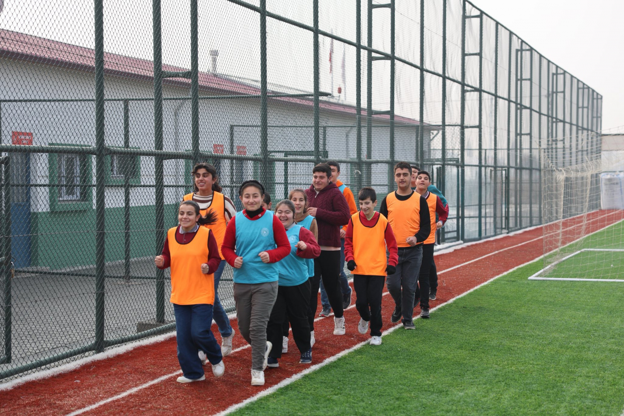 Iğdır'da Özel Sporcular Atletizm Etkinliği İlham Verdi