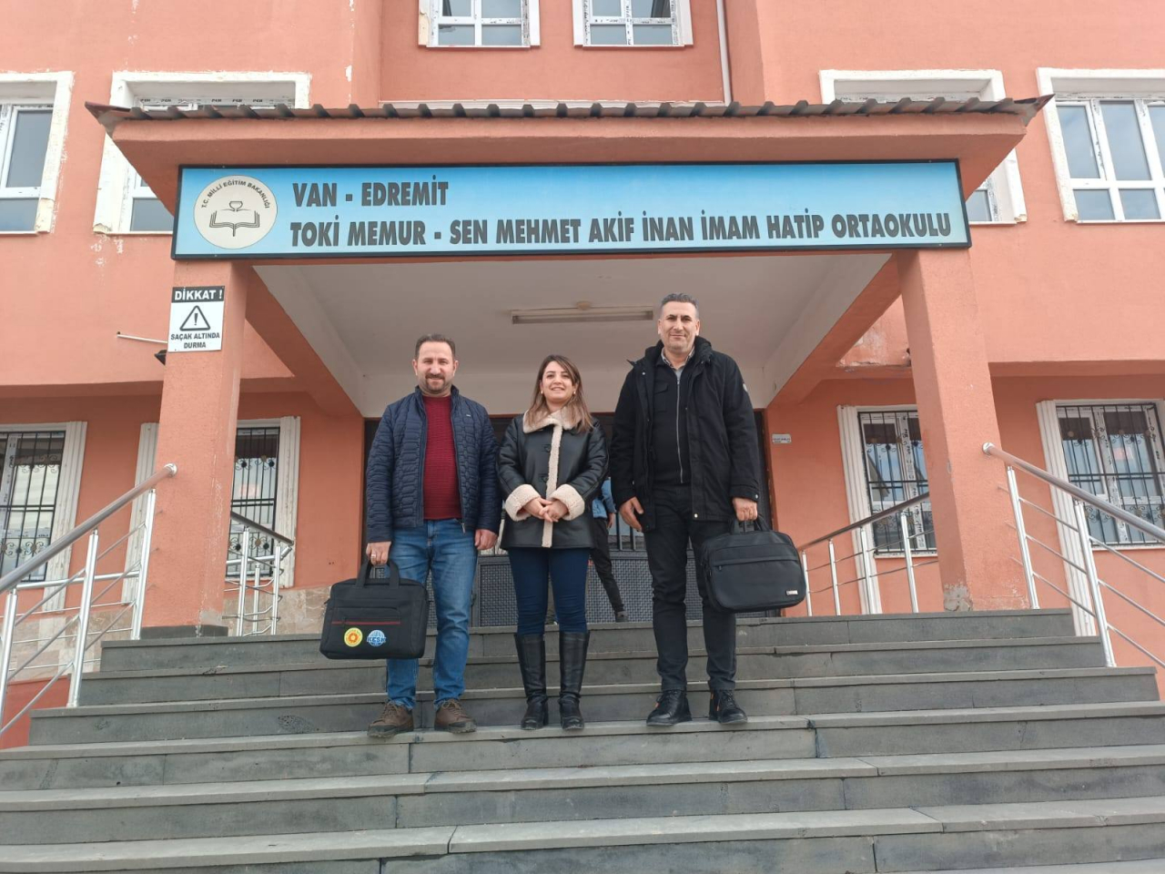 Eğitim Sen Van Şubesi'nden Edremit'te Okul Ziyaretleri