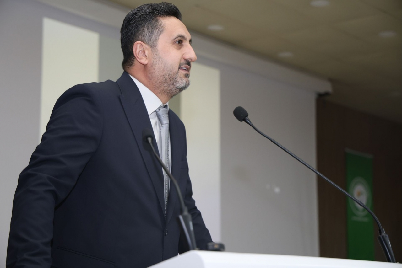 Prof. Dr. Altay, 'Diş Hekimliğinde 50 Yıllık Serüven'i Iğdır Üniversitesi'nde Anlattı