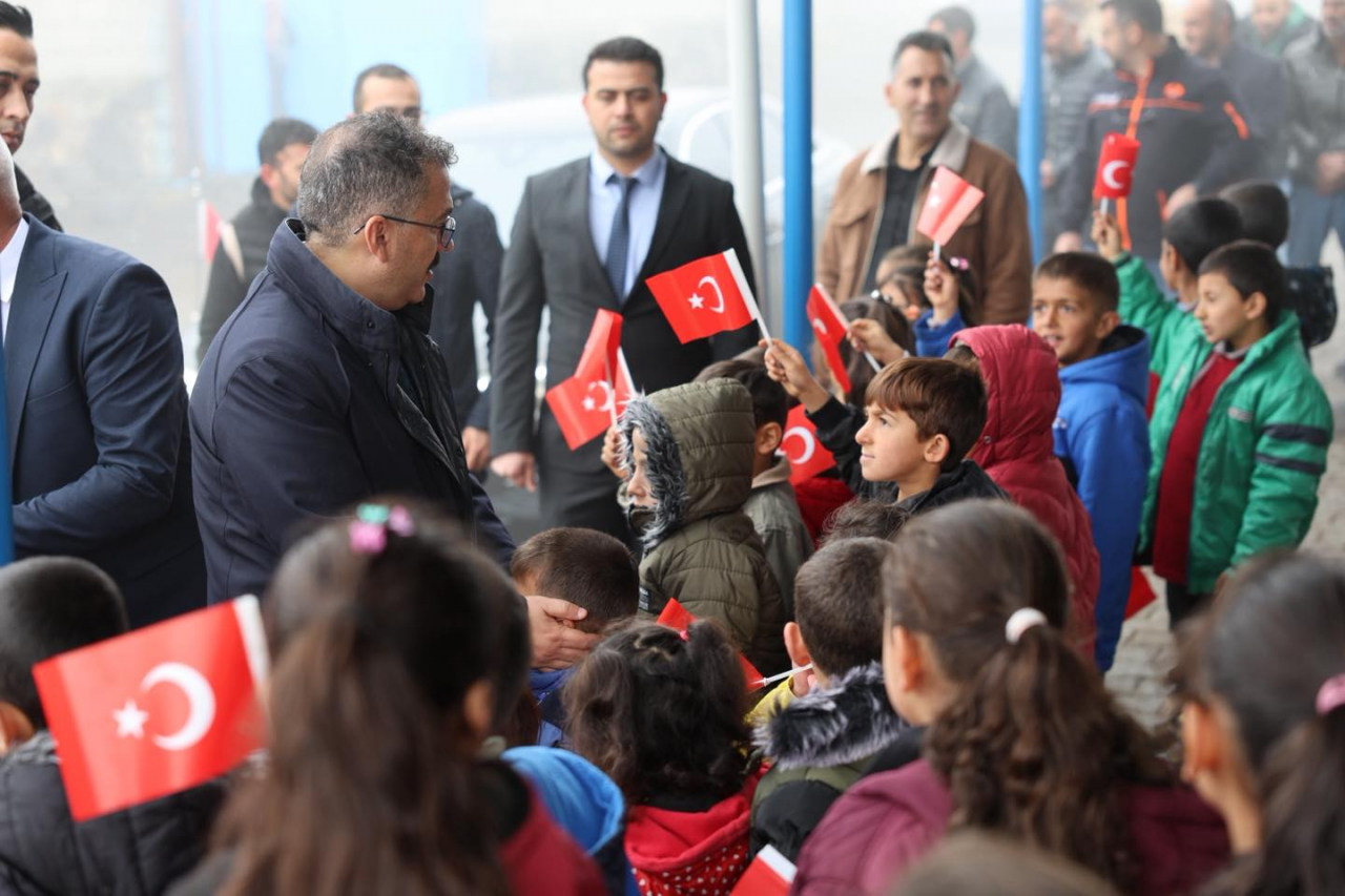 Vali Turan, Alibeyköy'de Vatandaşlarla Buluştu