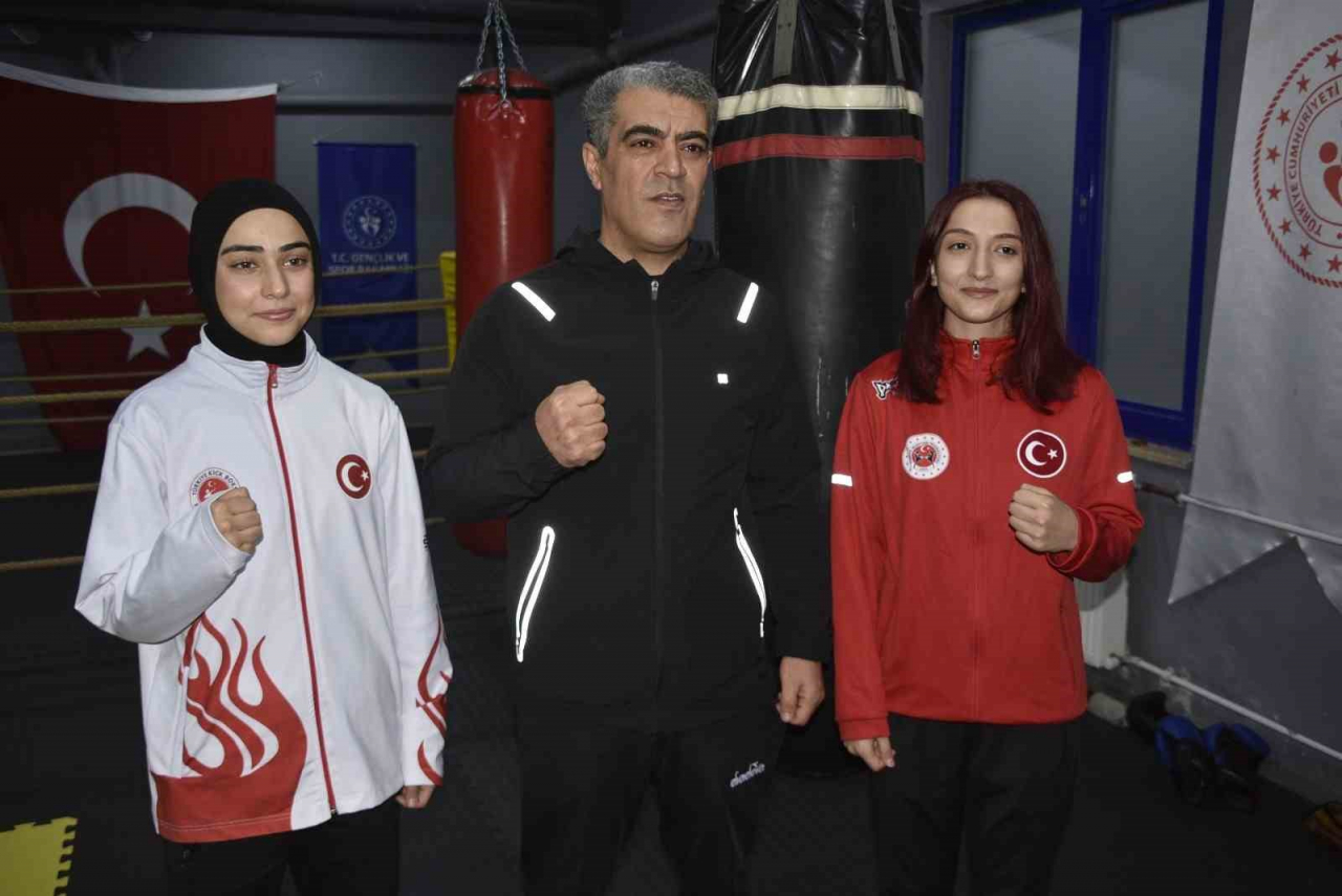 Korkmaz Kardeşler: Kick Boks ve Muay Thai'de Dünya Şampiyonu Oldular