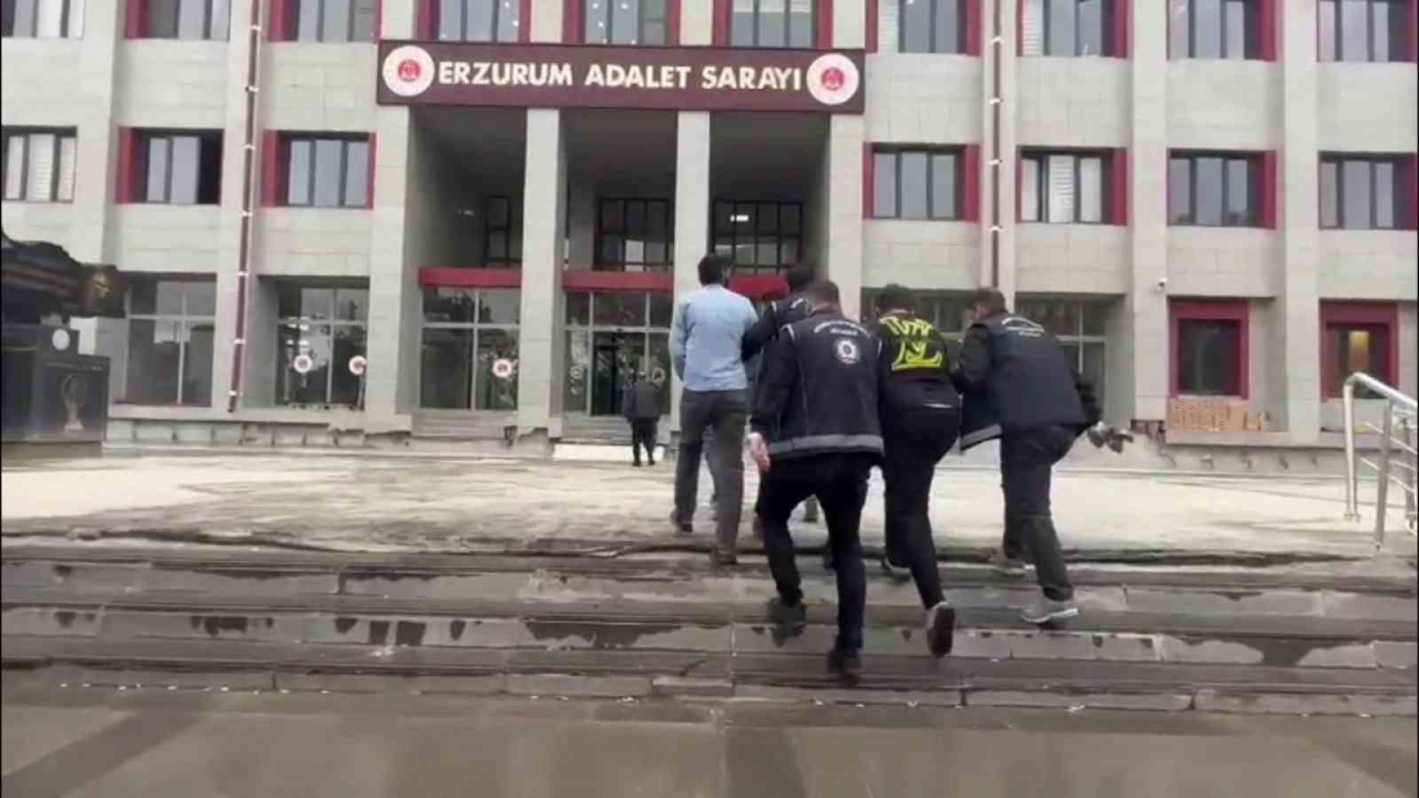 Erzurum'da 37 düzensiz göçmen ve 10 organizatör yakalandı cezaevine gönderilenler var