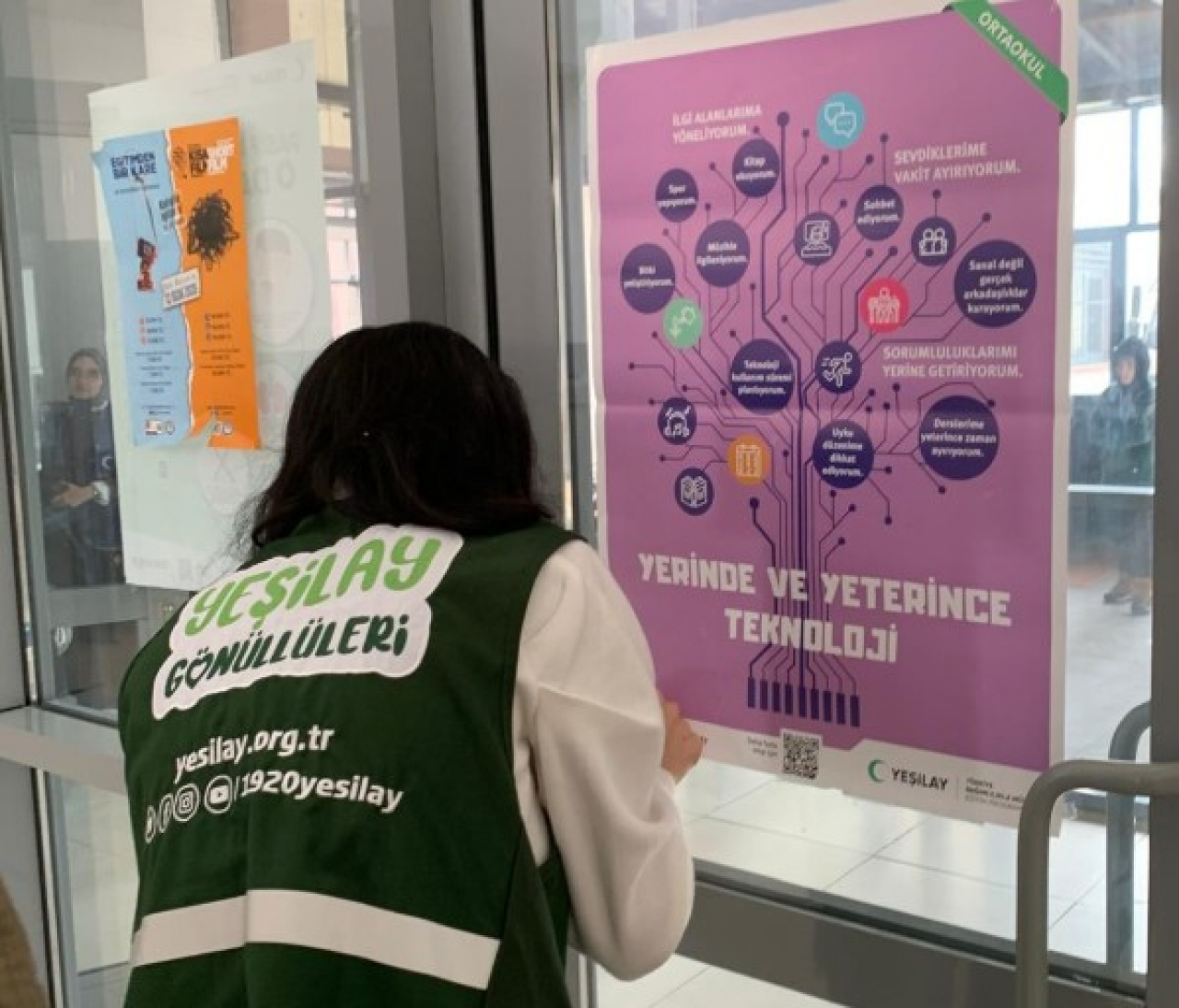 Erzurum Genç Yeşilay'dan Hilalkent Ortaokulu'nda BKY Etkinliği