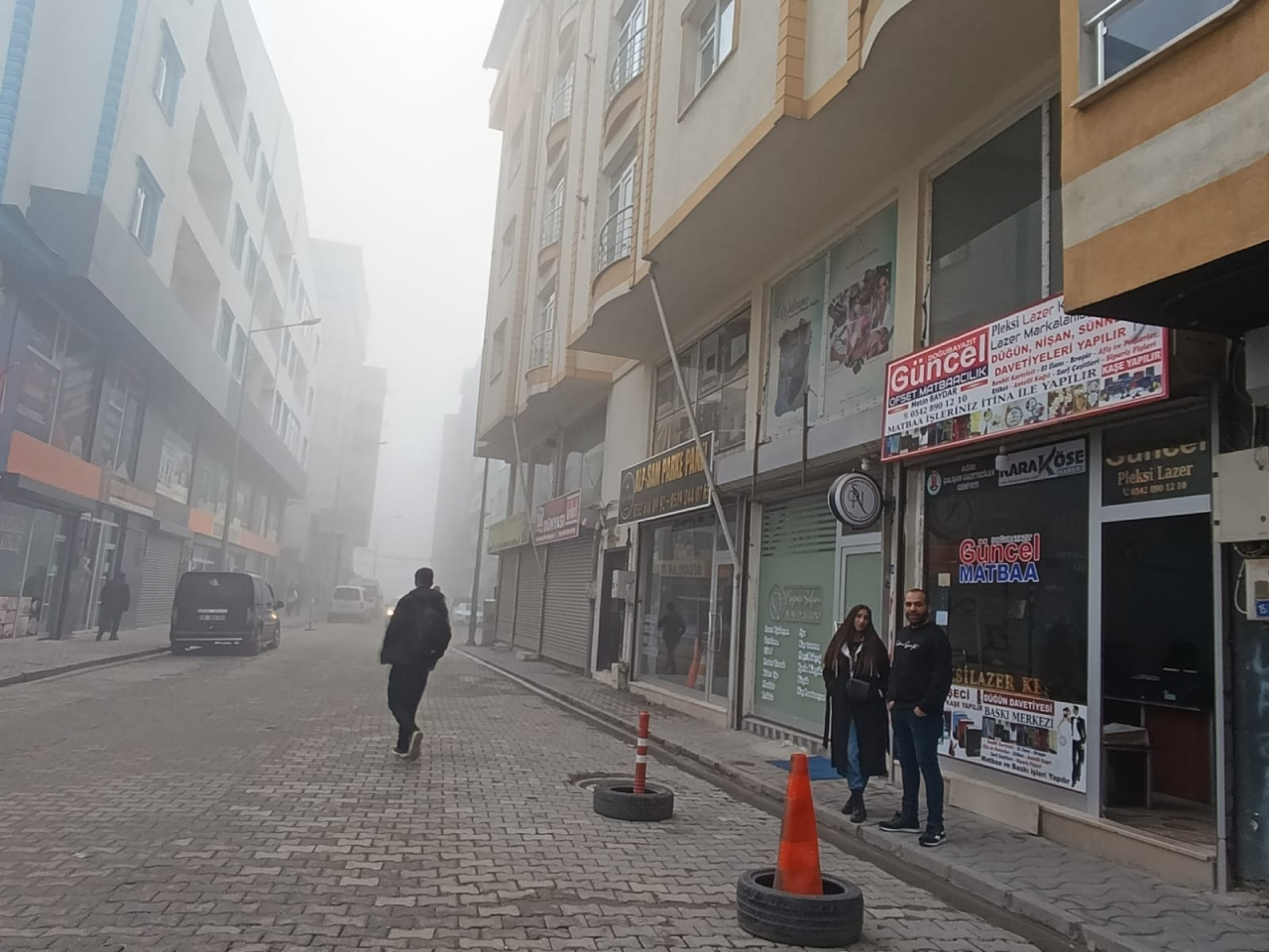 Doğubayazıt güne sisle uyandı