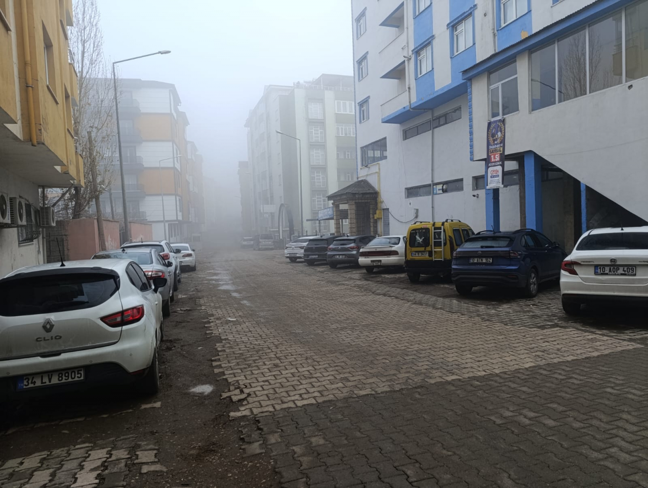 Doğubayazıt güne sisle uyandı